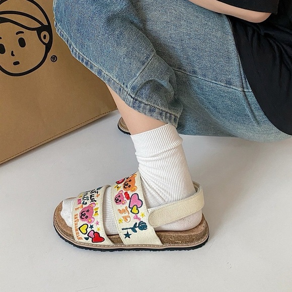 Cute Details Summer Fall Sandals Cute Shoes - Picture 3 of 3